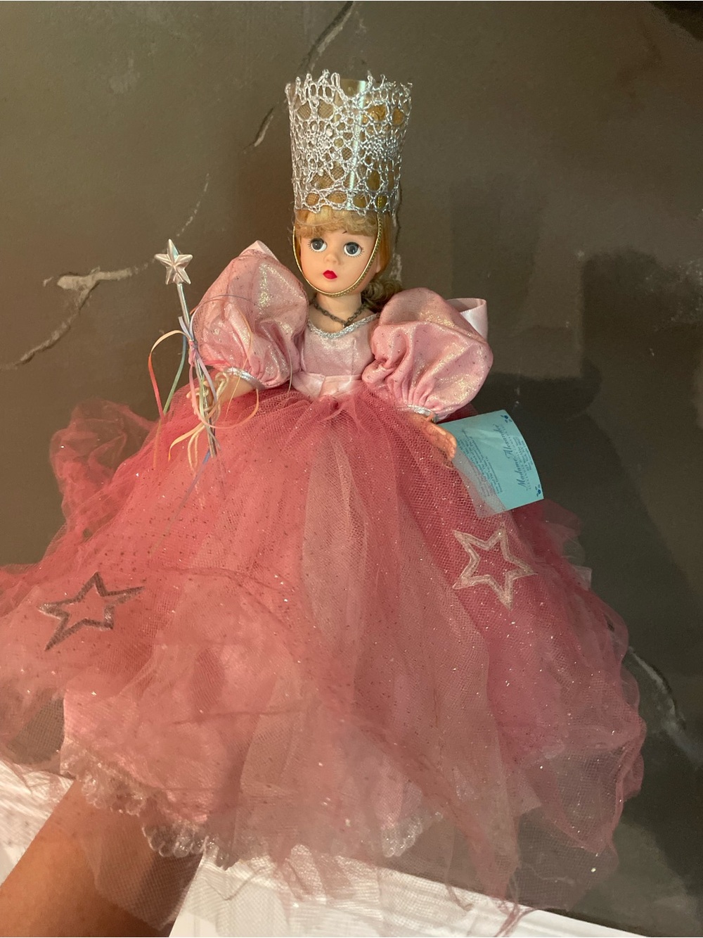 Madame Alexander Glinda the Good Witch 10” doll from Wizard of Oz. Collectors.